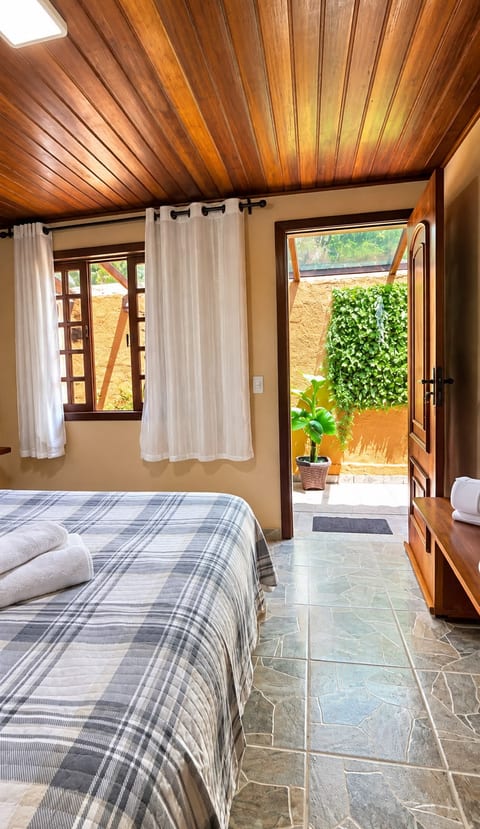Forest View Suite, Photo 1 of 6